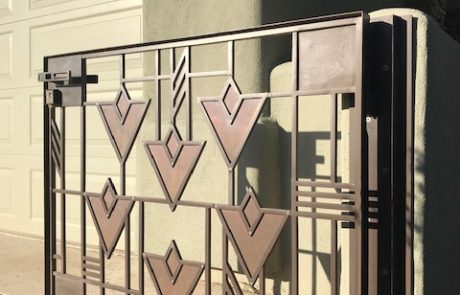 Jonathan Thiele original design - Metal Sculptor